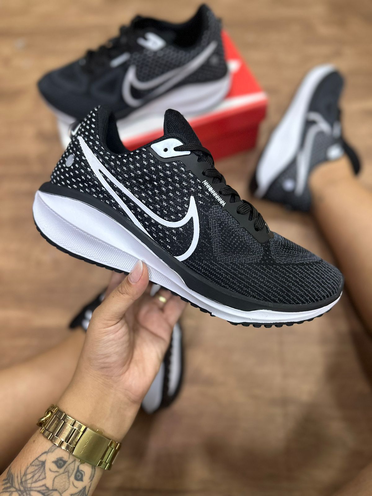 Nike Vomero 17